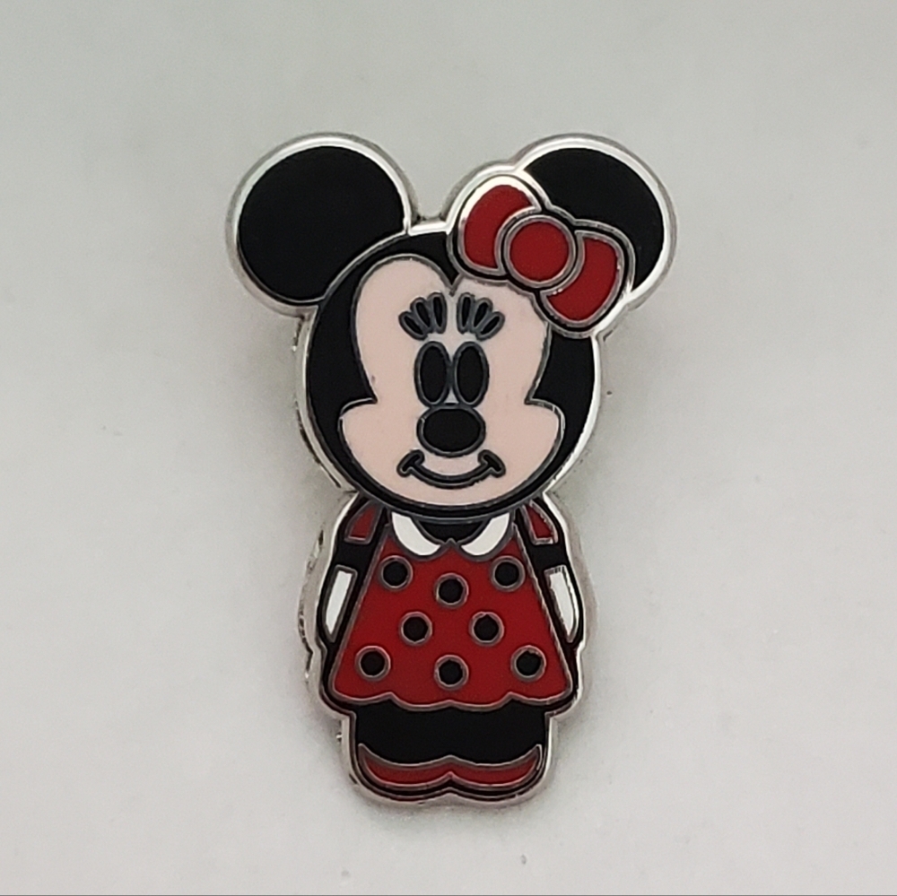 Disney Pin Trading Minnie Mouse Stylized Cuties Character Collection Pin